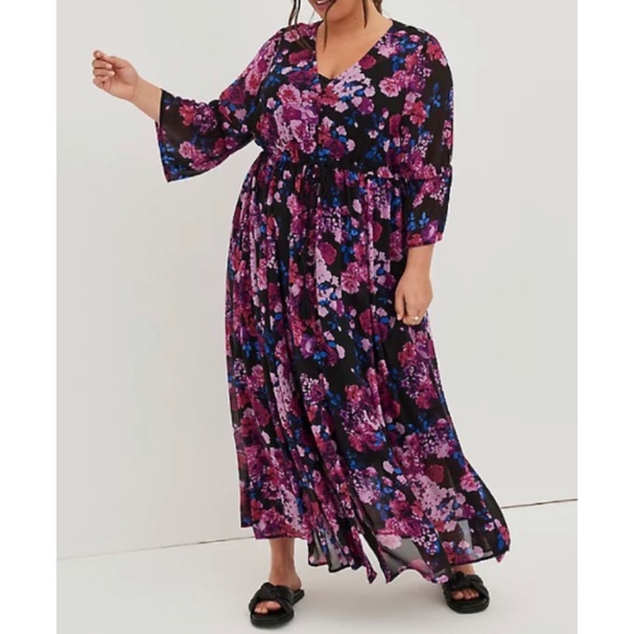 🆕 Black Floral Chiffon Button-up Maxi Dress 1 1X 14 16 NWT Torrid New! - Picture 1 of 5